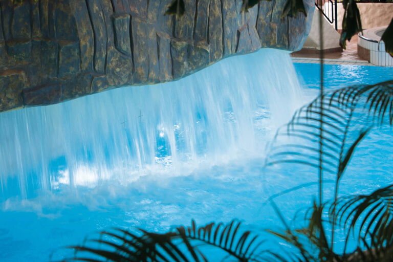 Wasserfall in der Rhein-Main-Therme